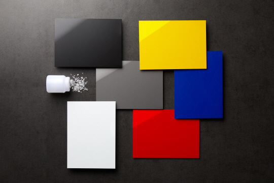 동국씨엠 리-본 그린 컬러강판 제품사진. 동국씨엠 제공